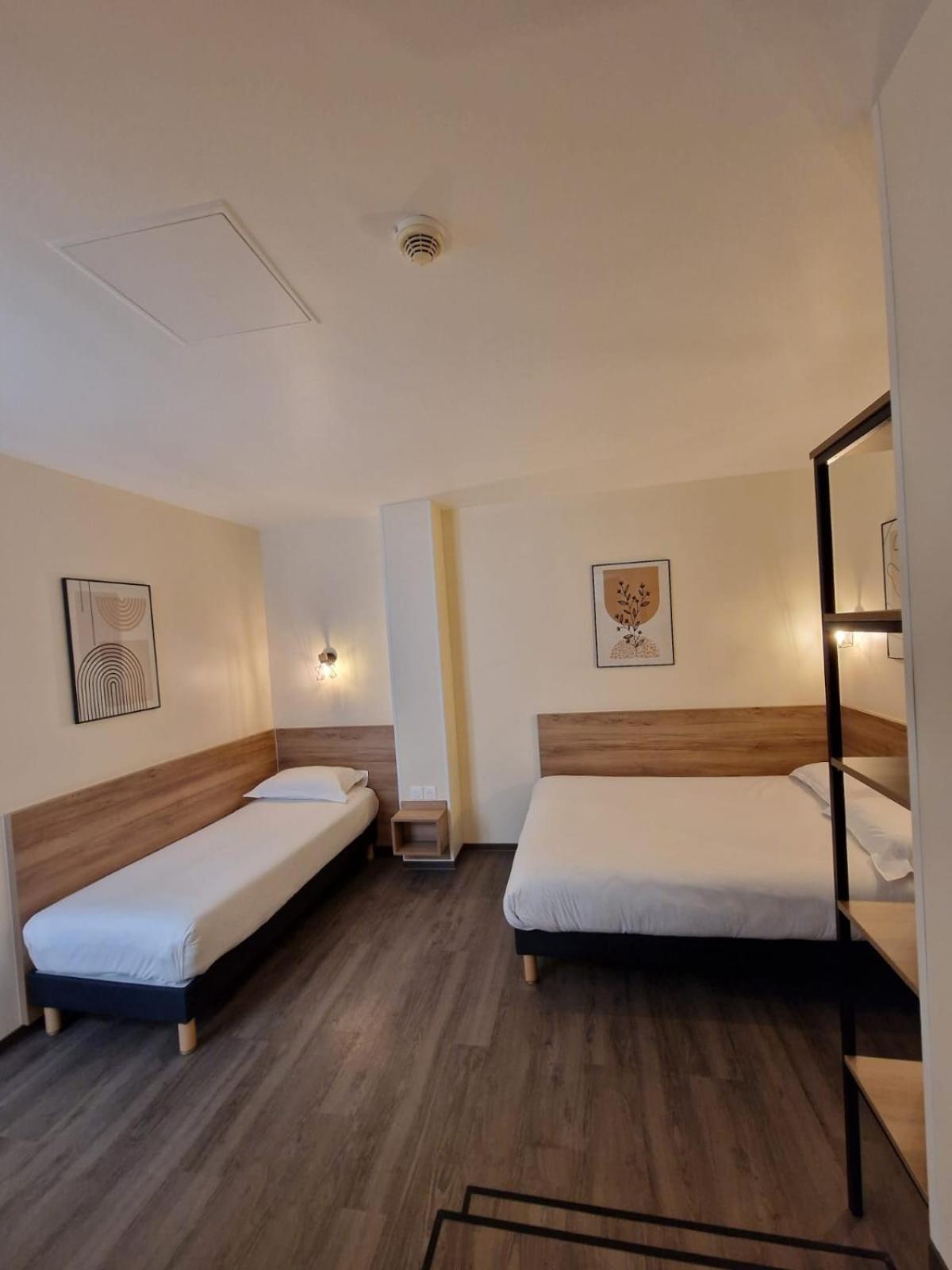 לוולואה פרה Hotel D'Anjou מראה חיצוני תמונה