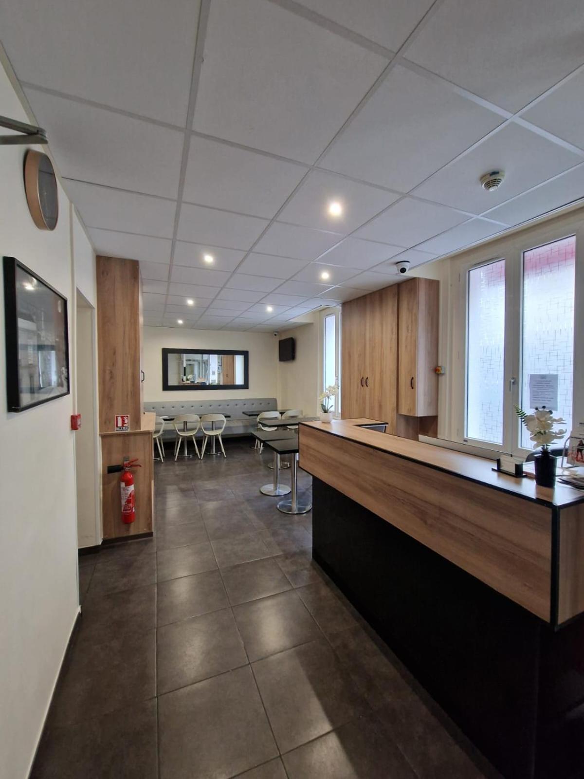 לוולואה פרה Hotel D'Anjou מראה חיצוני תמונה