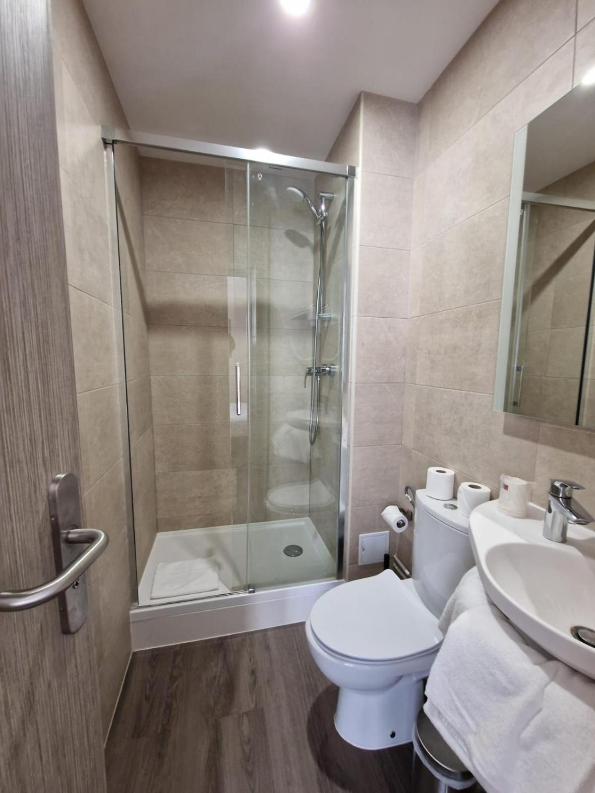 לוולואה פרה Hotel D'Anjou מראה חיצוני תמונה