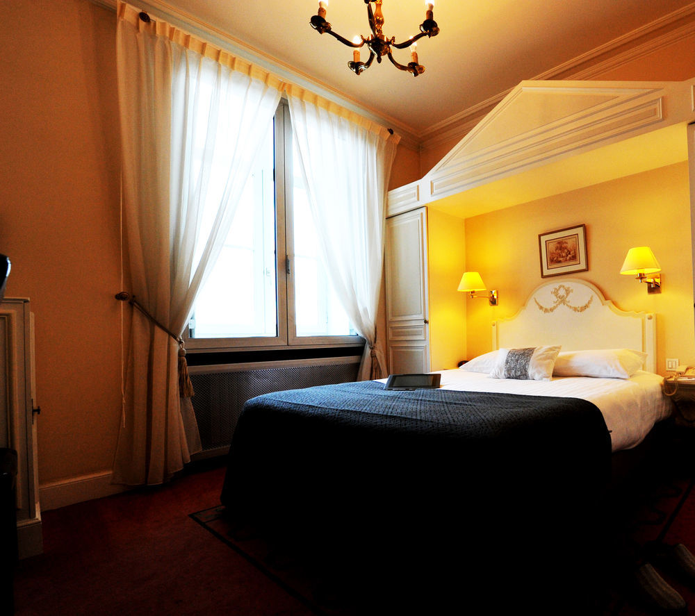 לוולואה פרה Hotel D'Anjou מראה חיצוני תמונה